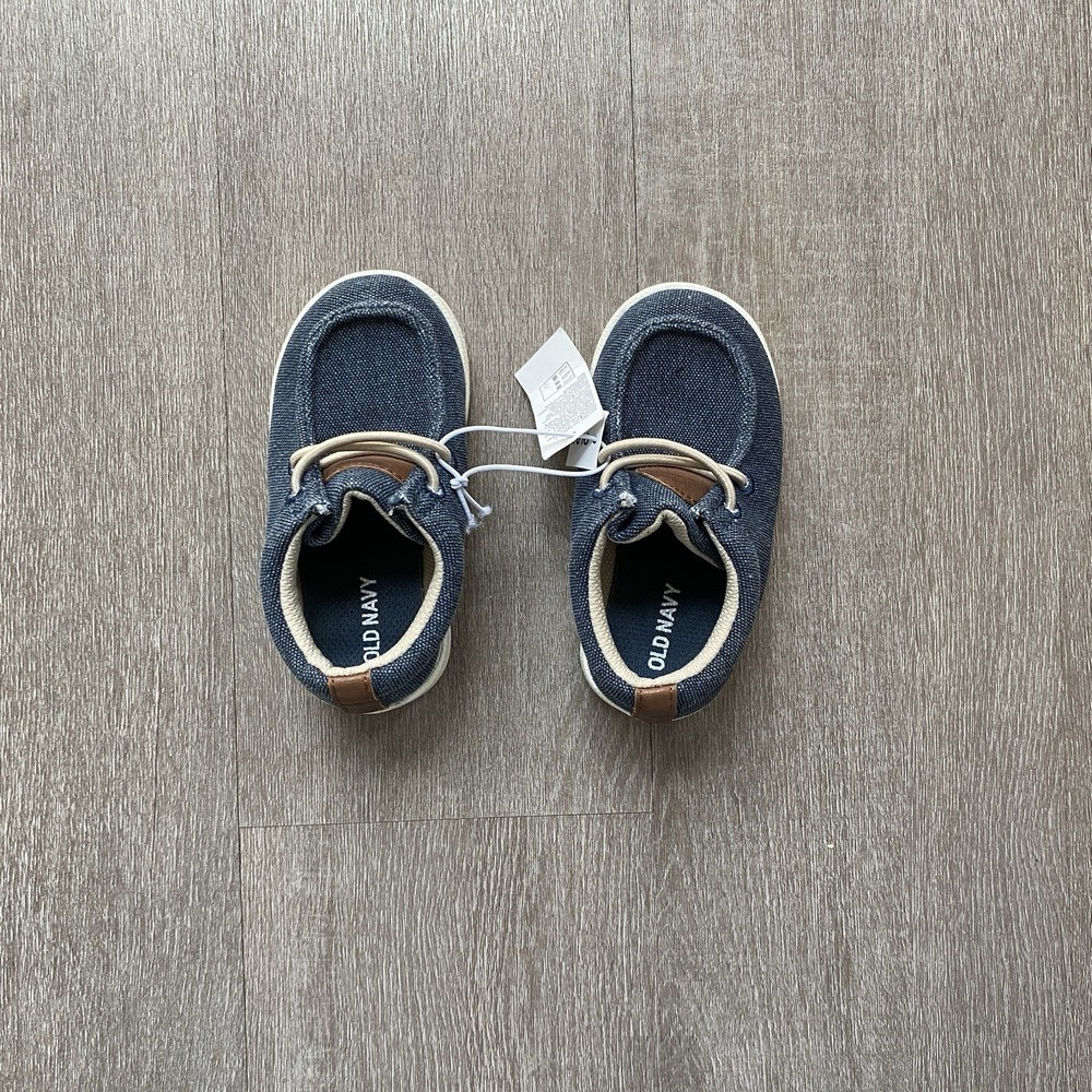 Old Navy‎ Slip-On Deck Shoes Baby Toddler Size 6 1461